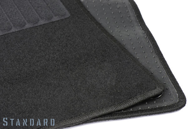 Коврики текстильные "Стандарт" для Ford Focus III (лифтбек) 2010 - 2014, черные, 2шт.